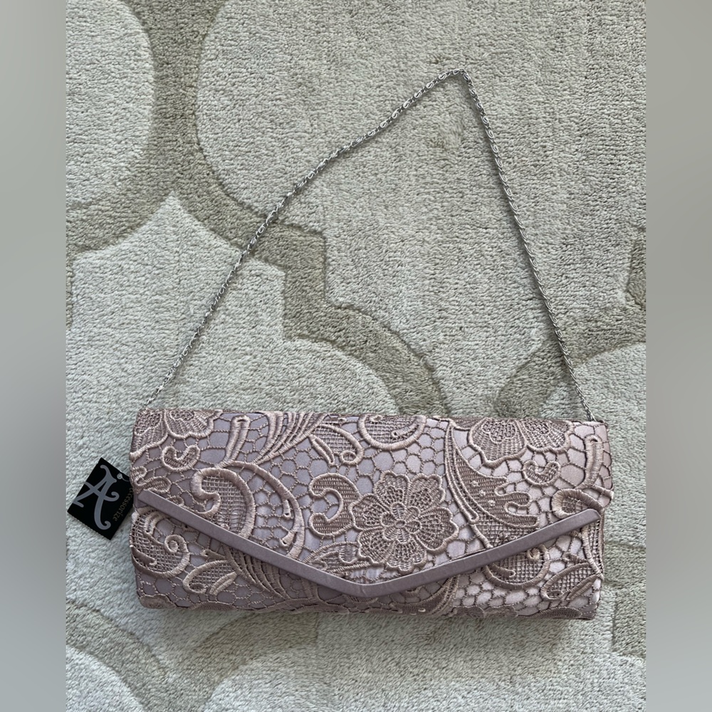 BRAND NEW Accessorize lace clutch